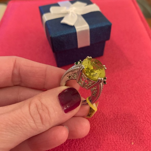 🎉GORGEOUS, substantial Cocktail Ring - Picture 2 of 8